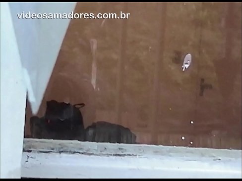 ❤️ શિંગડા માણસ તેની ગર્લફ્રેન્ડને અન્ય વ્યક્તિ સાથે જોઈ રહ્યો છે, દંપતીને ખલેલ પહોંચાડ્યા વિના વાહિયાત વીડિયો રેકોર્ડ કરી રહ્યો છે ❌  સેક્સ  ❤